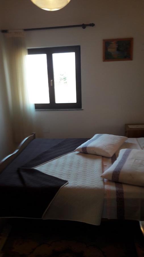Apartments And Rooms Ana Pomer 217 Bagian luar foto